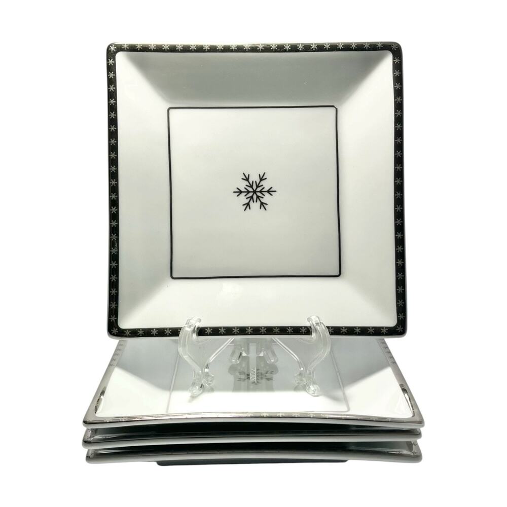 Target “Arctic Solstice Snowflake” 4 Porcelain Square Dessert Plates 6 1/4”